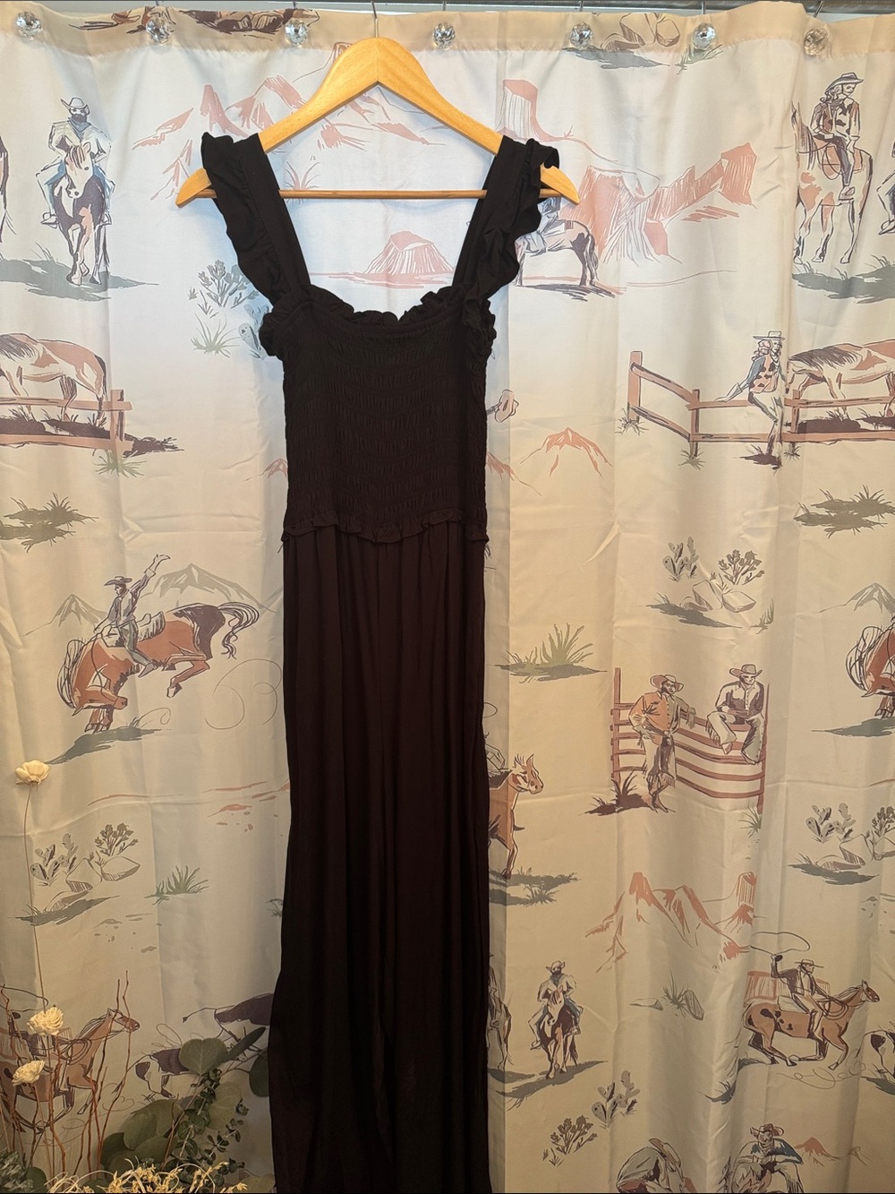 Women’s Black Wide-Leg Jumpsuit with Ruffled Straps